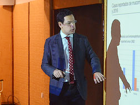 Dr. Javier Vega Salas