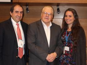 Dres. Francis Pallison, Juoni Uitto e Ignacia Fuentes