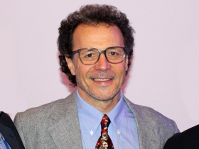 Dr. Patricio Peirano Campos