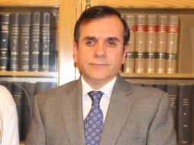 Dr. Gilberto González Vicente