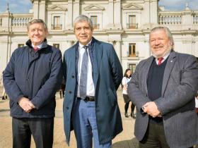 Dr. Martín Zilic, Sr. Carlos Saavedra y Dr. Raúl González