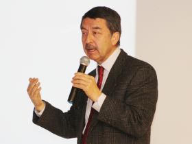 Dr. Iván Pérez Hernández