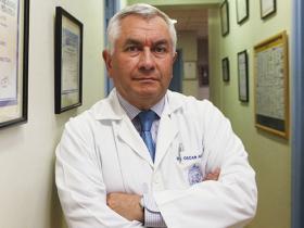Dr. Enrique Paris Mancilla