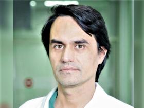 Dr. Roberto González Lagos