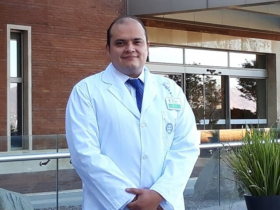 Dr. Felipe Quezada