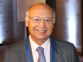 Dr. Ángel Gil