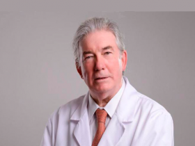 Dr. Augusto León Ramírez