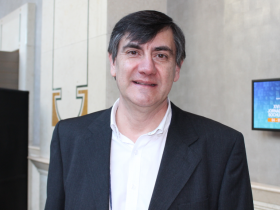 Dr. Nélson Burgos S.