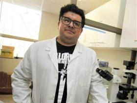 Dr. Marcelo González Ortiz