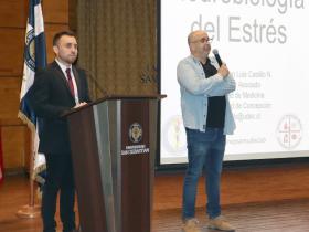 Sr. Roberto Escobar y Dr. Juan Luis Castillo