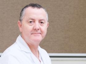 Dr. Fernando Viñals Larronde