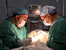 operativo, urología, pediatría, hospital de linares, corporación mater