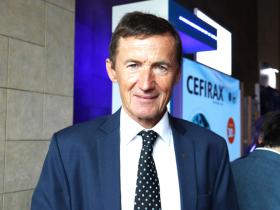 Dr. Arnulf Stenzl