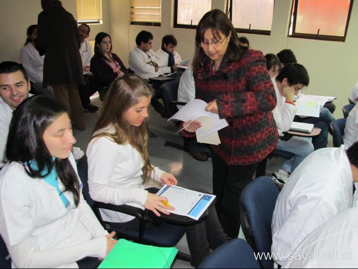 Charla de servicios biomédicos Centro SAVAL