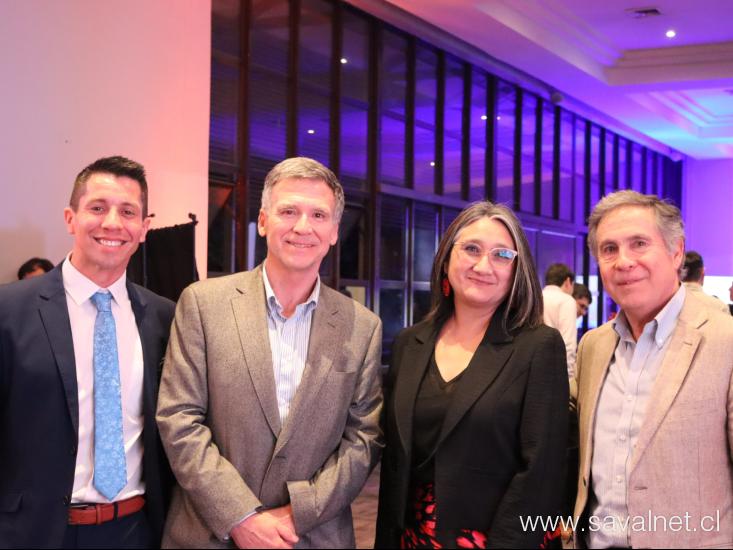 Laboratorios SAVAL celebra 87 años de línea oftalmológica