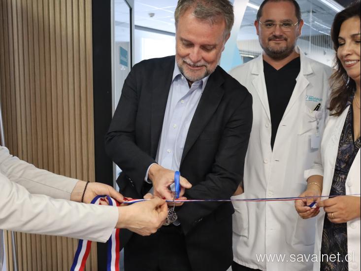 RedSalud Santiago acoge a Centro SAVAL