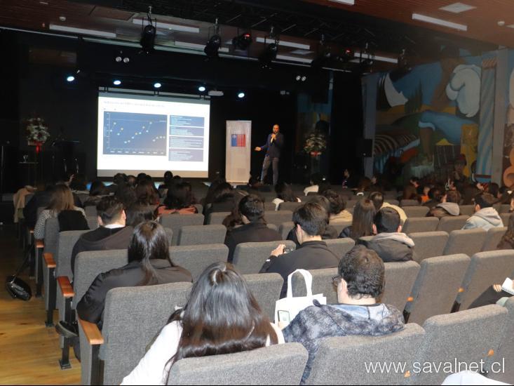 Conectando ideas, descifrando el cerebro