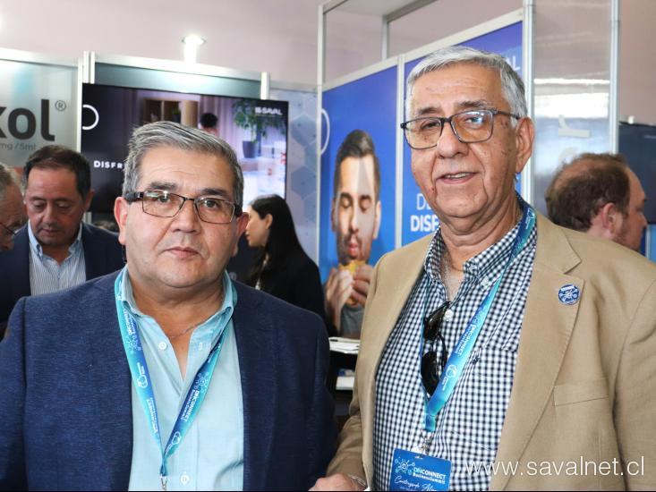 Laboratorios SAVAL en DÑ Connect